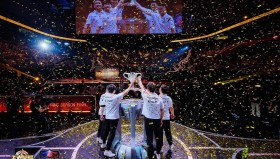 小乔新皮肤珍品级别上线，瑶妹珍品皮肤即将登场，免费皮肤领取及阿轲技能加强解析